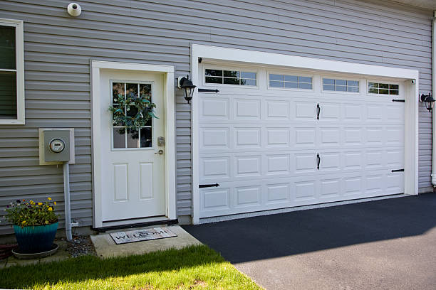 24/7 Emergency Garage Door Panel Replacement experts in Carroll Valley, PA